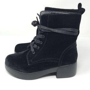 Nature Breeze Velvet Boots